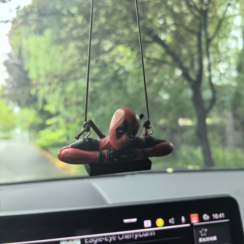 マーベルデッドプール車のバックミラーペンダント読書デッドプー - Car Accessories Xmas のレビューと価格